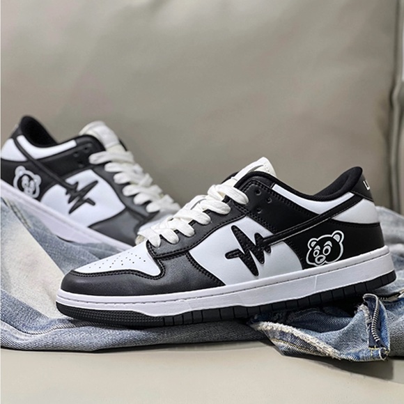 Zig zag black & white shoes - Picture 2 of 2